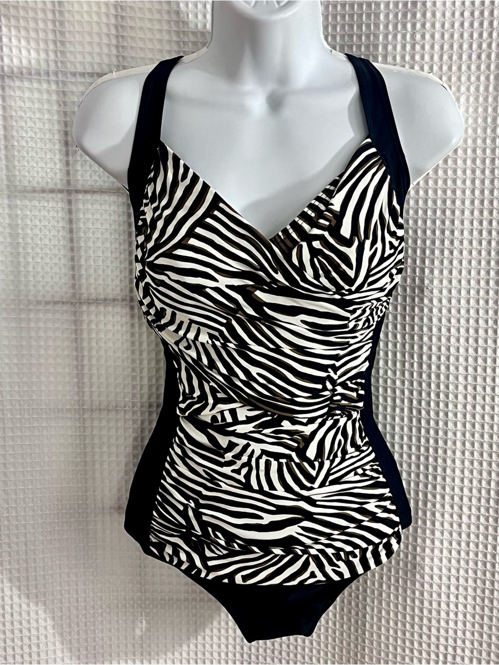 croft & barrow Black and White tummy control Swimwear size 16